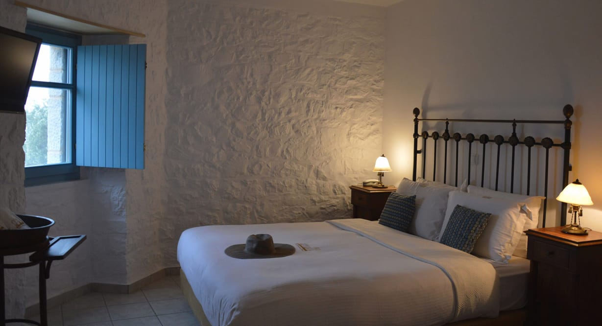 Guest House - Superior 2 Bedroom Stone Suite - Hotel in Mani - Areopoli - Lithos Stone Suites