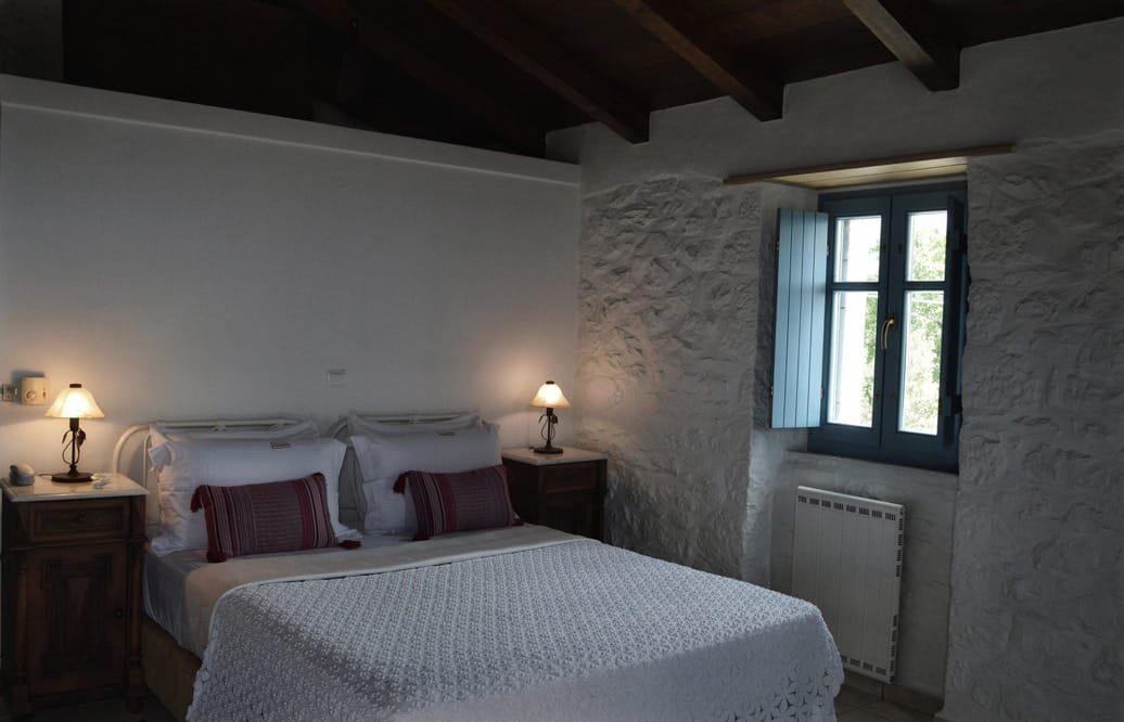 New Solar Stone-Built Appartment - Accommodations in Mani - Areopoli - Lithos Stone Suites
