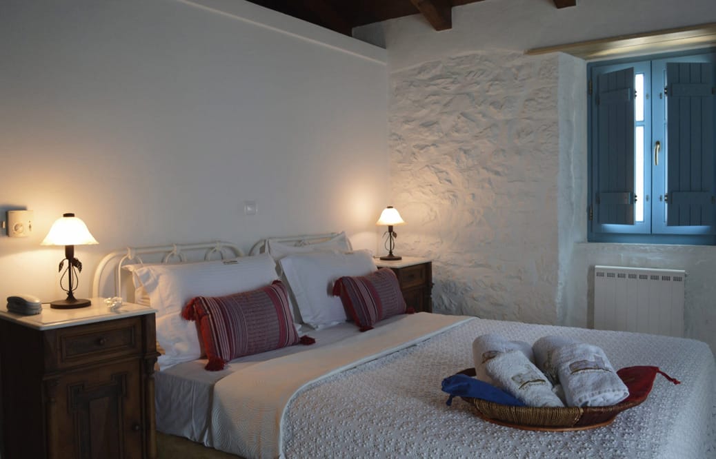 New Solar Stone-Built Appartment - Accommodations in Mani - Areopoli - Lithos Stone Suites
