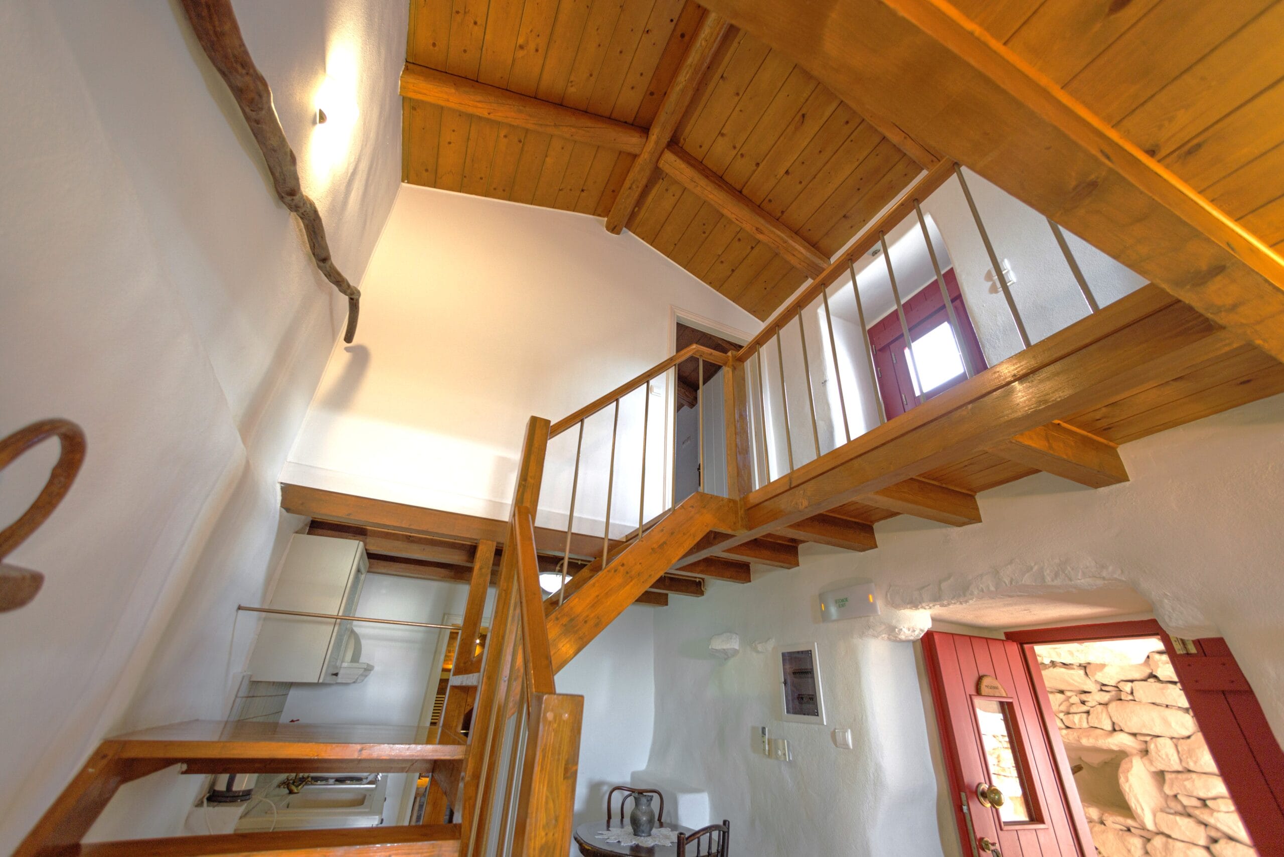 Megalithiko - Impressive Multi-Level Stone Suite for Rental in Mani - Lithos Stone Suites - Hotel in Mani